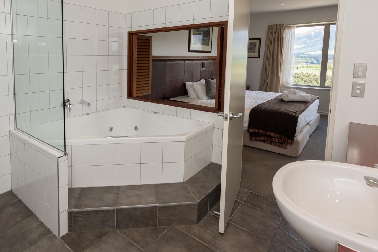 Canterbury High Country Villas Windwhistle Bagian luar foto