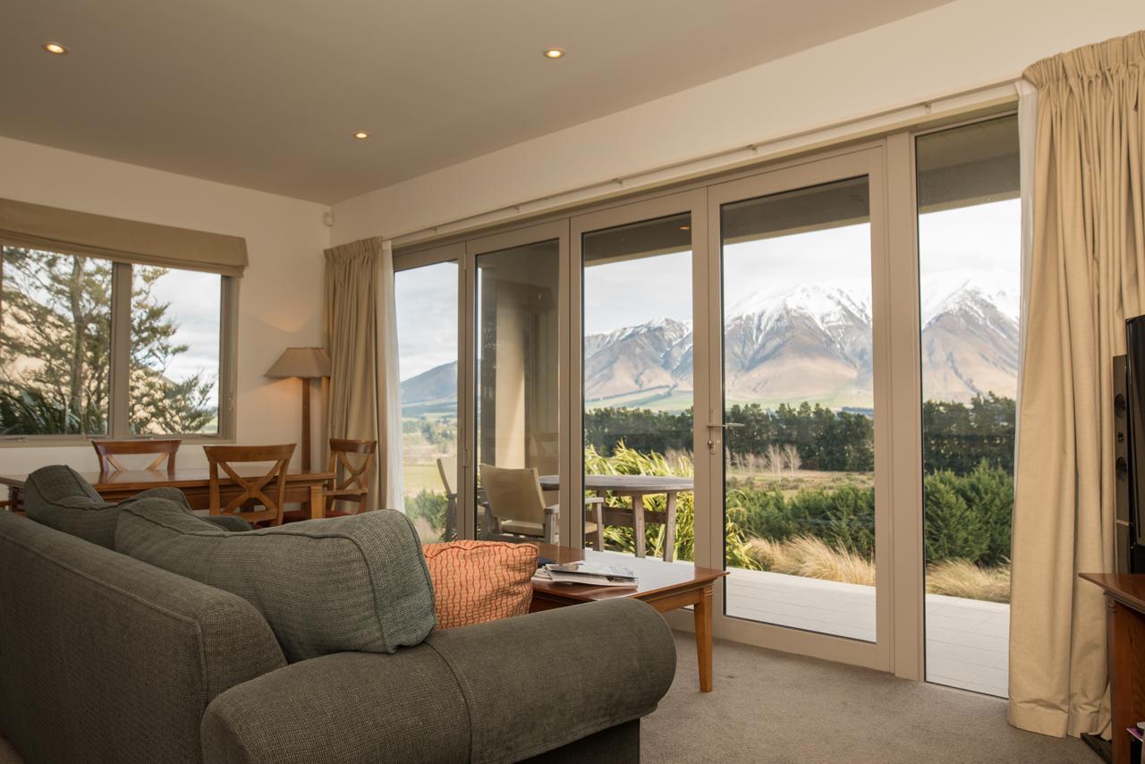 Canterbury High Country Villas Windwhistle Bagian luar foto